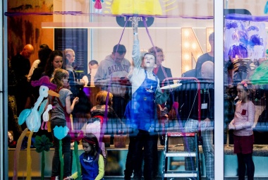 Window painting Groninger Museum Night