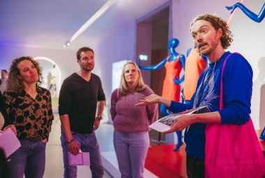 Queertour Gianni Versace Retrospective Stella Dekker Fotografie 16