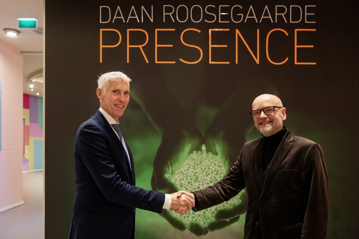Bert Roman, directievoorzitter Rabobank Stad en Midden Groningen, en Andreas Blühm, directeur Groninger Museum.