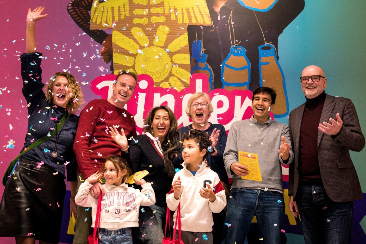 100.000e bezoeker Kinderbiënnale, foto: Siese Veenstra