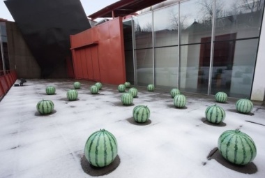 Ai Weiwei, Water Melons, 2007 (keramiek 17 delen)