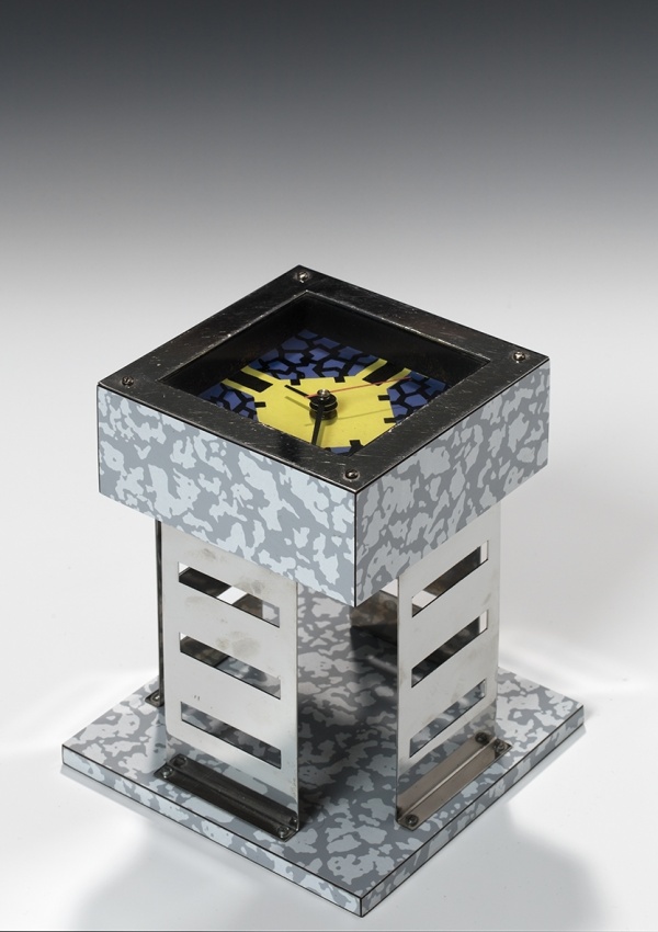 Nathalie Du Pasquier, Plaisant Mainten (Objects for the electronic age), uurwerk, 1983