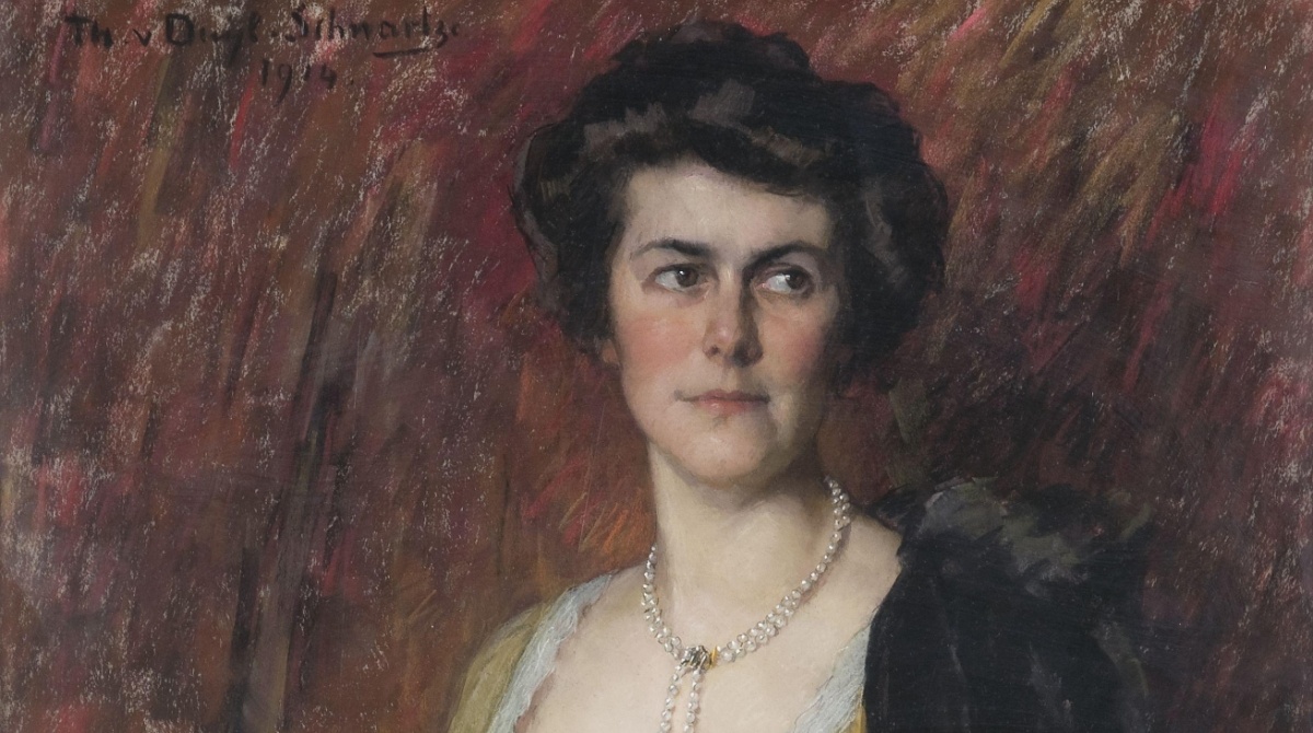 Portrait of Dr. Maria Boissevain (1878-1959), oil on canvas by Thérèse van Duyl Schwartze, 1914. On loan from private collection.