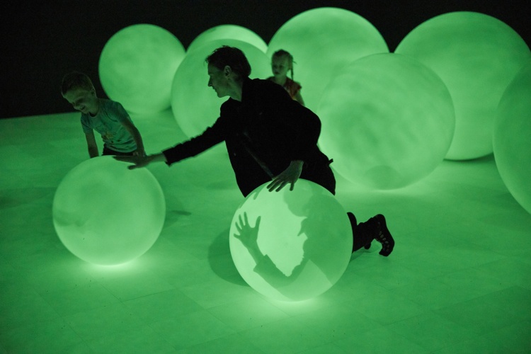 PRESENCE Roosegaarde