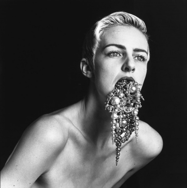Erwin Olaf, Pearls, Sabine, 1986, Groninger Museum