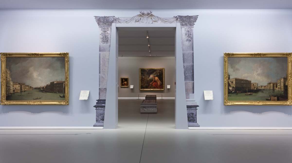 Het Geheim van Dresden, entree middenzaal Groninger Museum