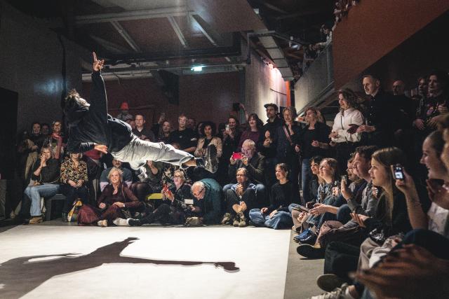 Museum Jam (kids breakdance battle)